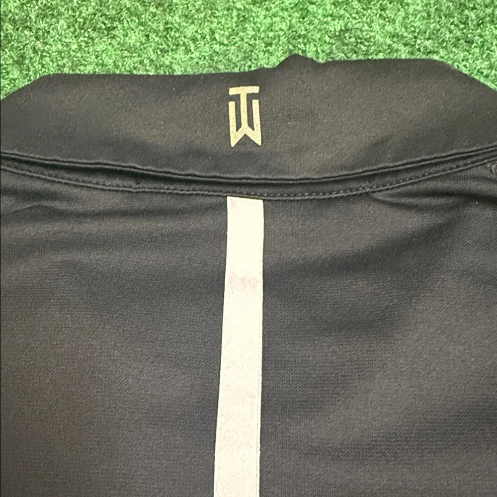 Tiger Woods Collection by Nike Dri-Fit Polo (Black / Size Medium) - Picture 7 of 7